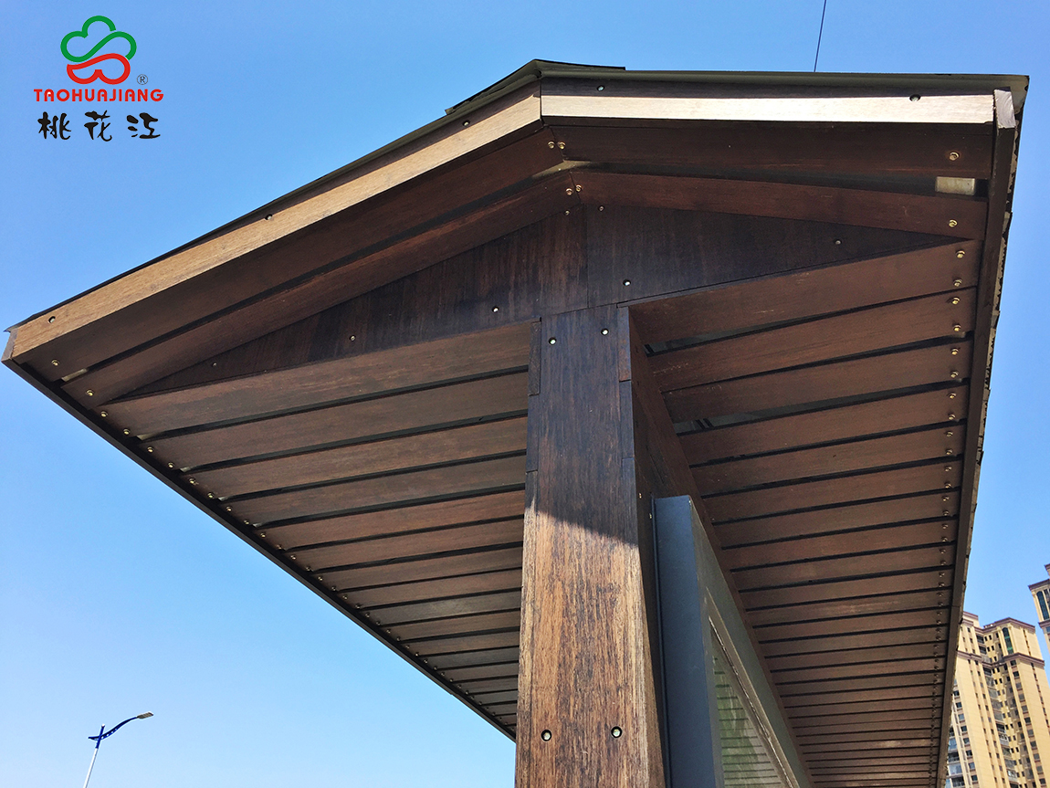 戶(hù)外重竹公交站臺(tái)